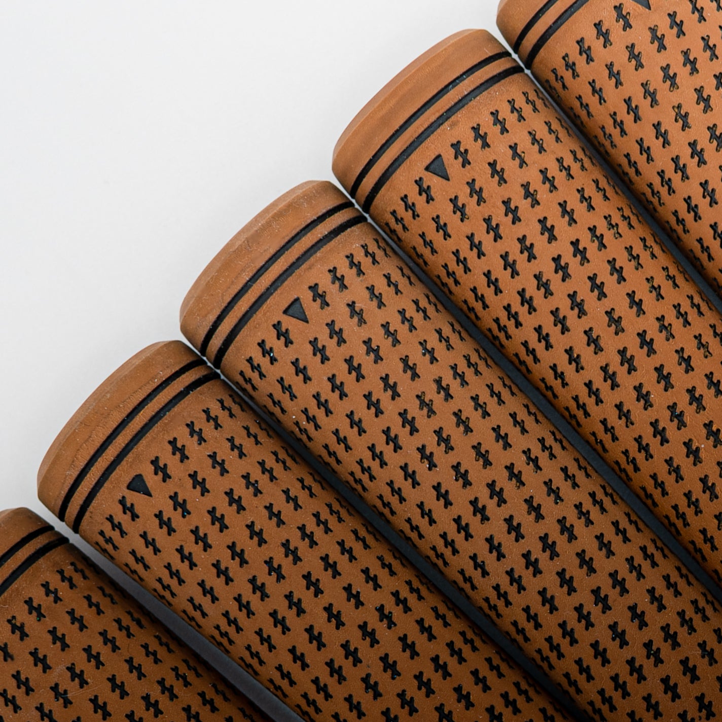 T01 Tour Grip | Terra | Field Collection