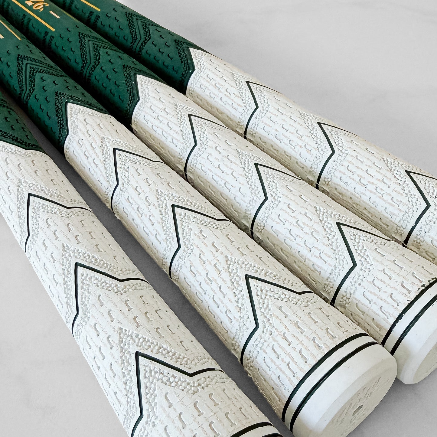 J25 Hybrid Grip | Sunday Green | Tournament Collection