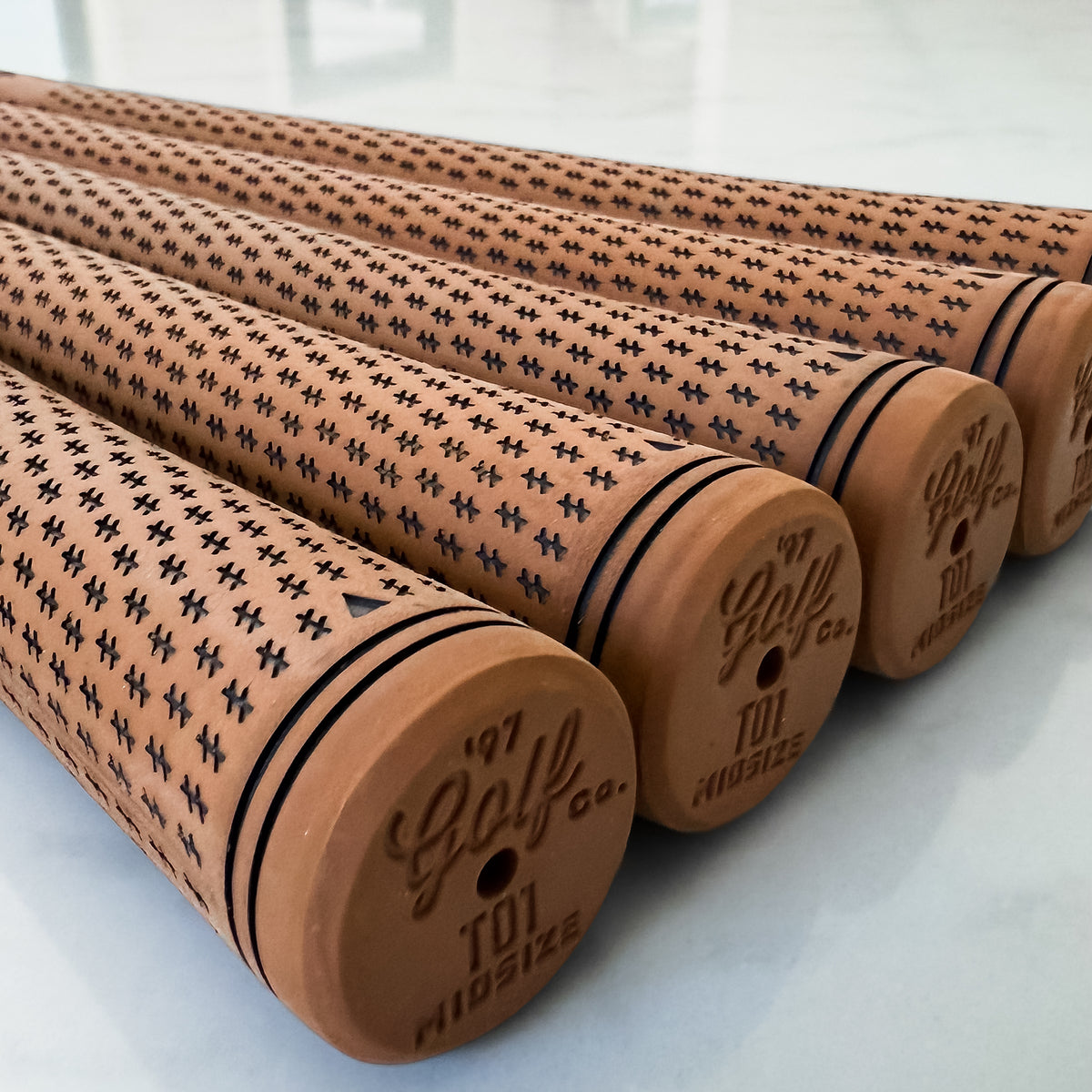 T01 Tour Grip | Terra | Field Collection