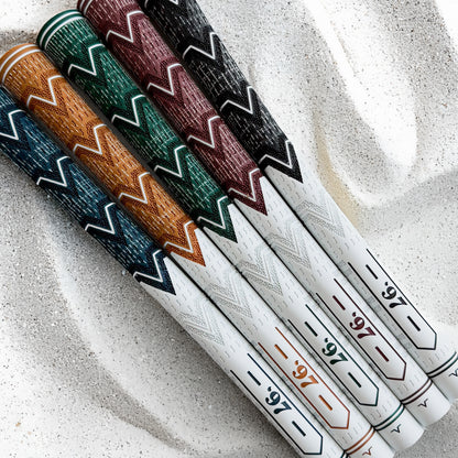 J25 Hybrid Grip | Clay | Links II Collection
